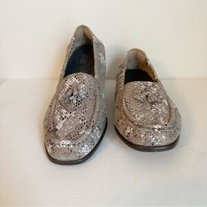 SAS Metallic Snakeskin Hope Loafers with Tassels - Size 7.5